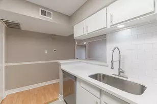 4635 Wild Indigo St, Houston, TX 77027 - Photo 15