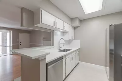 4635 Wild Indigo Street #505, Houston, TX 77027 - Photo 11