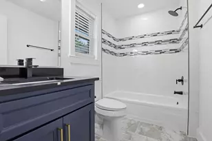 4002 Montego Dr, Baytown, TX 77521 - Photo 15