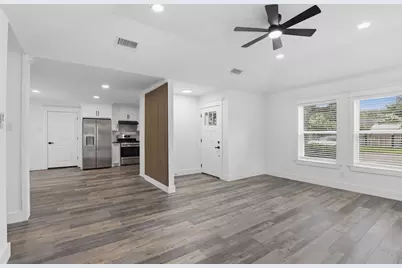 4002 Montego Drive, Baytown, TX 77521 - Photo 5