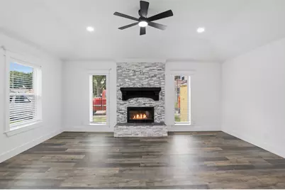4002 Montego Drive, Baytown, TX 77521 - Photo 9