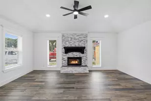 4002 Montego Dr, Baytown, TX 77521 - Photo 9