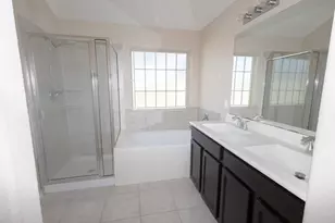 19714 Regal Crst Ct, Houston, TX 77073 - Photo 9