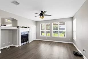 27923 Barberry Banks Ln, Fulshear, TX 77441 - Photo 11