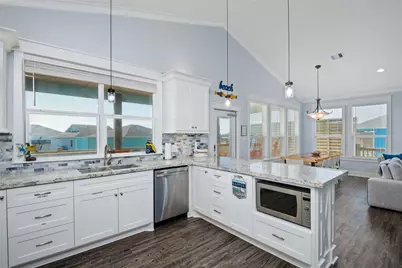 2565 Palm Drive, Crystal Beach, TX 77650 - Photo 17