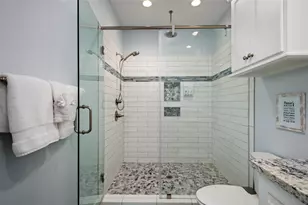 2565 Palm Dr, Crystal Beach, TX 77650 - Photo 21