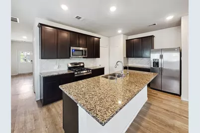 425 Camas Creek Lane, Magnolia, TX 77354 - Photo 9