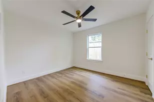 6923 Keller St, Houston, TX 77087 - Photo 19
