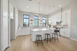 1704 Sedola Ln, Houston, TX 77055 - Photo 3