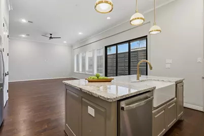 1917 Potomac Drive #C, Houston, TX 77057 - Photo 11