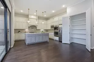 1917 Potomac Dr, Houston, TX 77057 - Photo 9