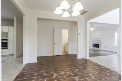 807 Victoria Lakes Drive, Katy, TX 77493 - Photo 11