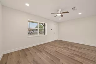 148 W Whitney St, Houston, TX 77018 - Photo 7