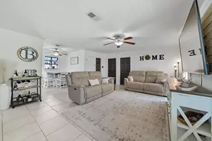 439 Pompano St, Bayou Vista, TX 77563 - Photo 5