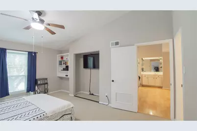 5711 Sugar Hill Drive #52, Houston, TX 77057 - Photo 13