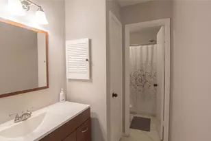 5711 Sugar Hill Dr, Houston, TX 77057 - Photo 17