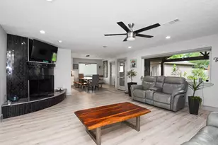 15807 Brookvilla Dr, Houston, TX 77059 - Photo 5