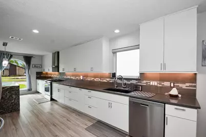 15807 Brookvilla Drive, Houston, TX 77059 - Photo 11