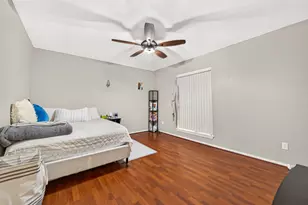 10199 Beekman Pl Dr, Houston, TX 77043 - Photo 27