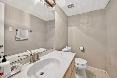 10199 Beekman Place Drive, Houston, TX 77043 - Photo 25