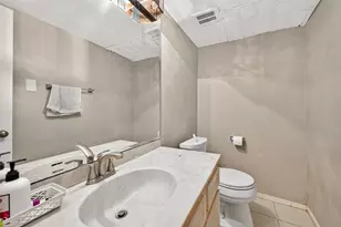 10199 Beekman Pl Dr, Houston, TX 77043 - Photo 25