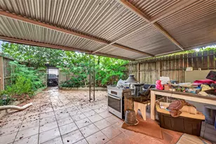 10199 Beekman Pl Dr, Houston, TX 77043 - Photo 35