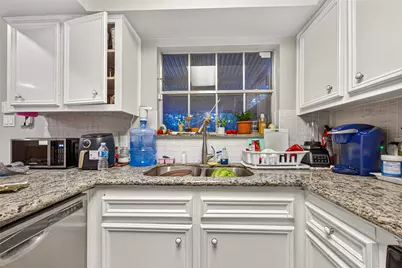 10199 Beekman Place Drive, Houston, TX 77043 - Photo 21