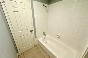 14600 Fonmeadow Dr, Houston, TX 77035 - Photo 19