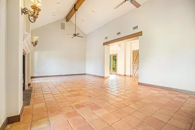 4 Del Oro Court, Baytown, TX 77521 - Photo 9