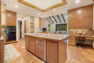 4 Del Oro Court, Baytown, TX 77521 - Photo 13