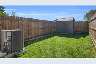 8124 Sterlingshire Street #A and B, Houston, TX 77078 - Photo 21