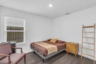 8124 Sterlingshire St, Houston, TX 77078 - Photo 11