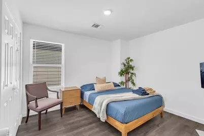 8124 Sterlingshire Street #A and B, Houston, TX 77078 - Photo 15