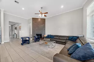 131 Crown Est Wy, Sugar Land, TX 77498 - Photo 23