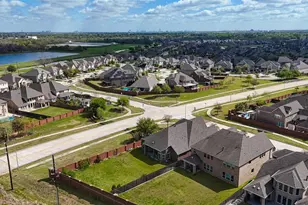 131 Crown Est Wy, Sugar Land, TX 77498 - Photo 45