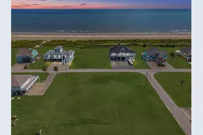 804 Rancho Carribe Drive, Crystal Beach, TX 77650 - Photo 3