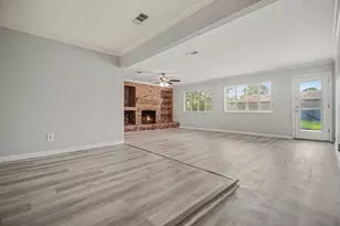 16463 Hickory Knoll Dr, Houston, TX 77059 - Photo 7