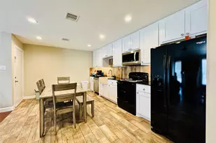 10202 Forum Park Dr, Houston, TX 77036 - Photo 7