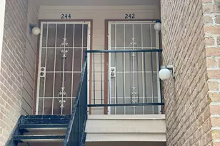 10202 Forum Park Dr, Houston, TX 77036 - Photo 25