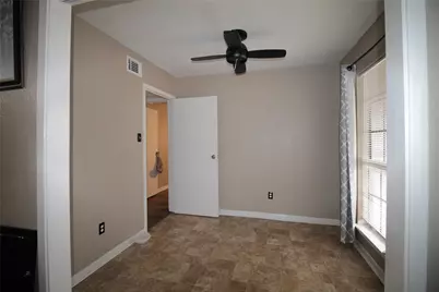10912 Gulf Freeway #22, Houston, TX 77034 - Photo 9
