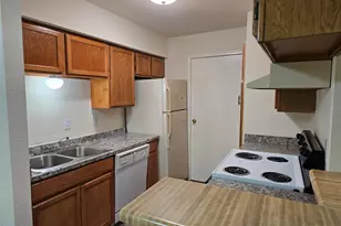 7400 Bellerive Dr, Houston, TX 77036 - Photo 11