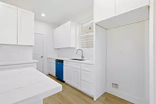 5919 Eastland St, Houston, TX 77028 - Photo 9