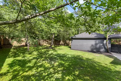 18 Mayfair Grove Court, The Woodlands, TX 77381 - Photo 45