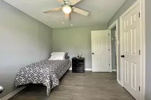 1116 Lake St, Clute, TX 77531 - Photo 29