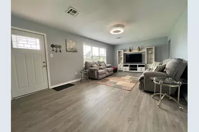 1116 Lake Street, Clute, TX 77531 - Photo 9
