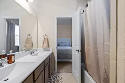 10616 Centre Shadows Drive, Houston, TX 77043 - Photo 35
