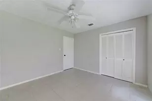 10514 Rancho Bernardo Ln, Sugar Land, TX 77498 - Photo 13