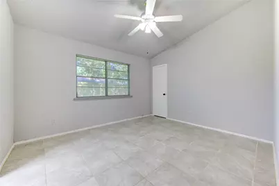 10514 Rancho Bernardo Lane, Sugar Land, TX 77498 - Photo 9