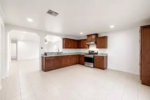 3209 Wheatmeadow Ct, Pearland, TX 77581 - Photo 9
