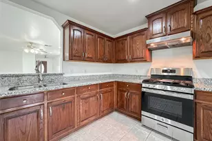 3209 Wheatmeadow Ct, Pearland, TX 77581 - Photo 11